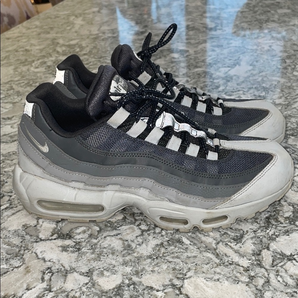 Nike Airmax grey reflective